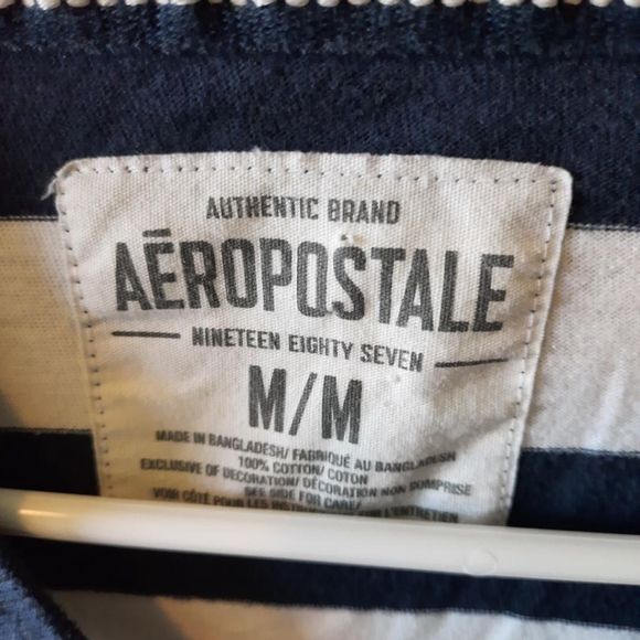 Men's size Medium short sleeve shirt. - Picture 3 of 3